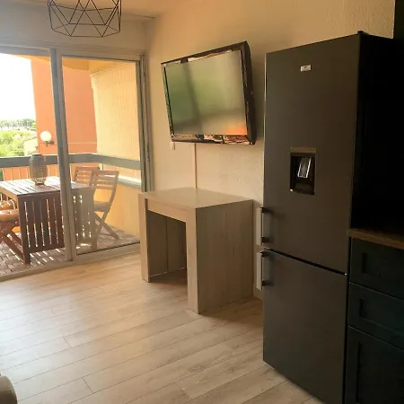 Bel Avec Terrasse Entre Et Port *