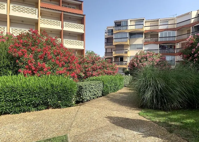 Bel Avec Terrasse Entre Et Port Apartman *